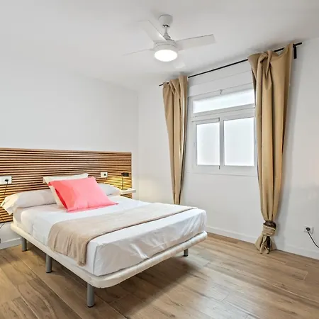 3 Dormitorios, 2 Banos Y Balcon Málaga